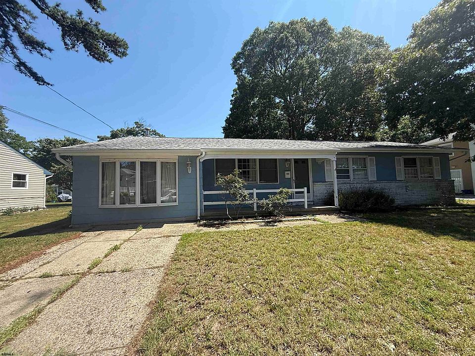 1st image of 27 W Laurel Dr