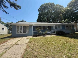 27 W Laurel Dr, Somers Point, NJ 08244