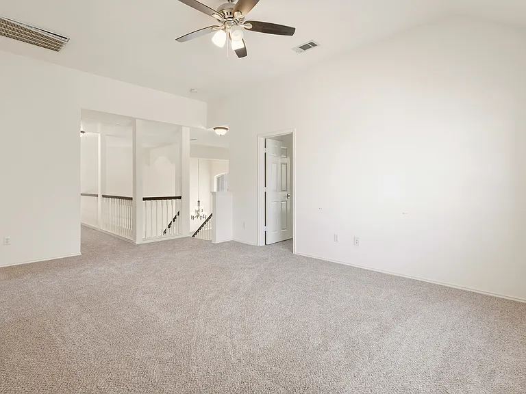 724 Pine Lakes Dr — Photo 22