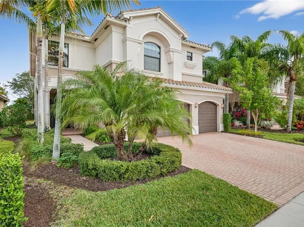 13852 Luna DR, NAPLES, FL 34109