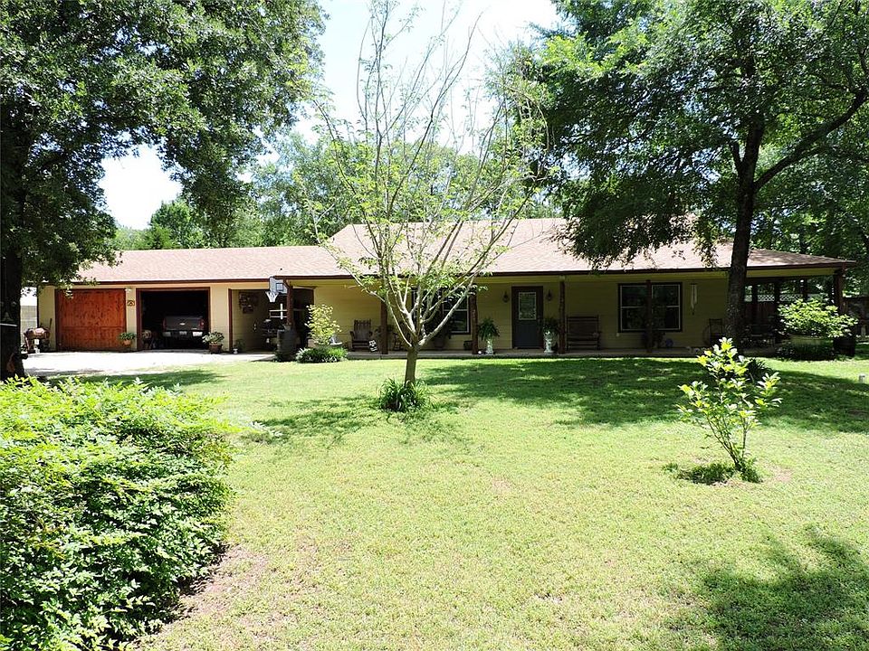 1st image of 215 County Road 2404