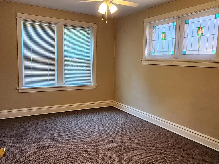 5015 Bancroft Ave #2A — Photo 2
