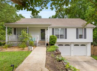 6911 Gwinnett Ct, Ooltewah, TN 37363