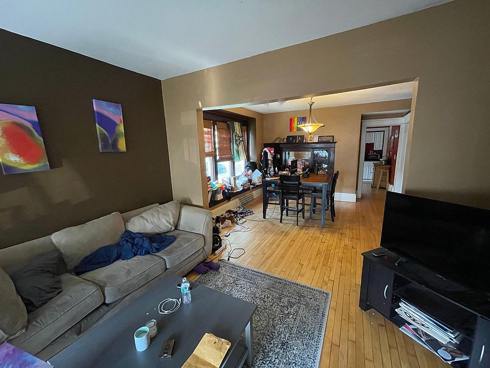 1st image of 3138 N Bartlett Ave #3138