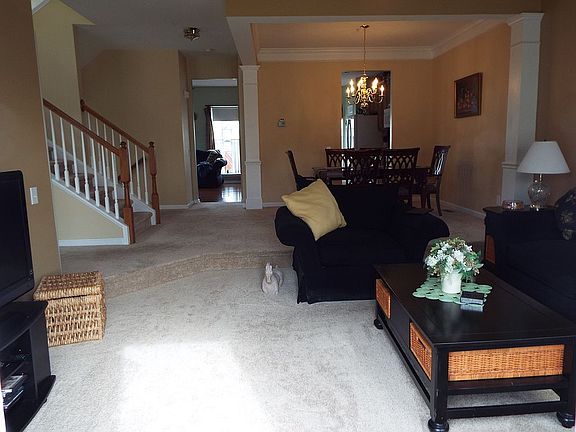4th image of 101 Hilltop Ct. ##25