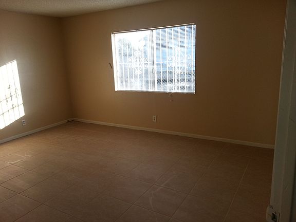 3rd image of 412 N 15th St #412