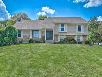 1601 SW 22nd St, Blue Springs, MO, 64015