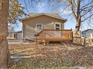 1126 S Newton Ave, Albert Lea, MN 56007
