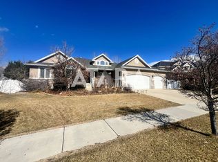 353 E Bellevue Way, Draper, UT 84020