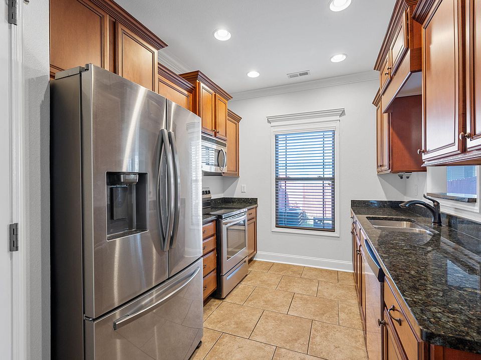 1st image of 85 Orchard Ln