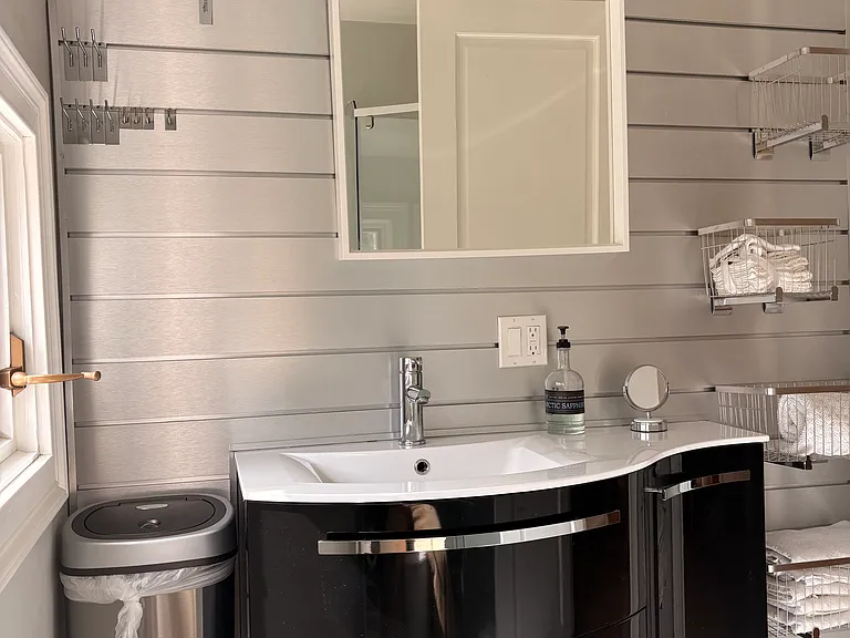 621 Gilbert Stuart Rd #3 — Photo 8