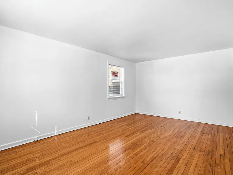 63 W Hudson Ave — Photo 10