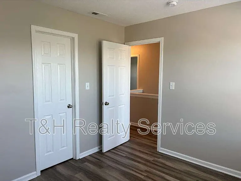 7952 Amadeus Dr — Photo 23