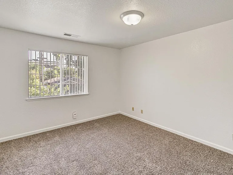 5125 2nd Ave — Photo 11