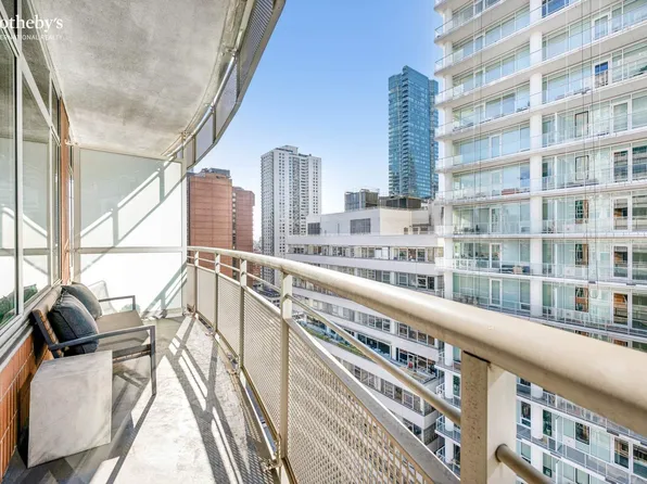 205 East 59th Street image 9 of 17