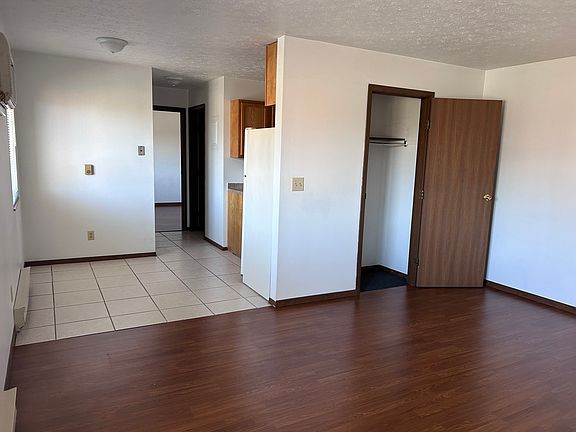 2nd image of 5393 Eastgate Dr APT 9
