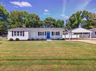 220 Marion Dr, Chesapeake, VA 23322