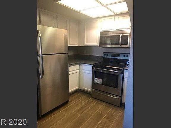 4th image of 6153 W Oakey Blvd