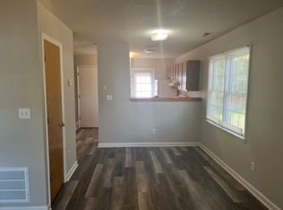 2915 Faversham Pl, Raleigh, NC 27604