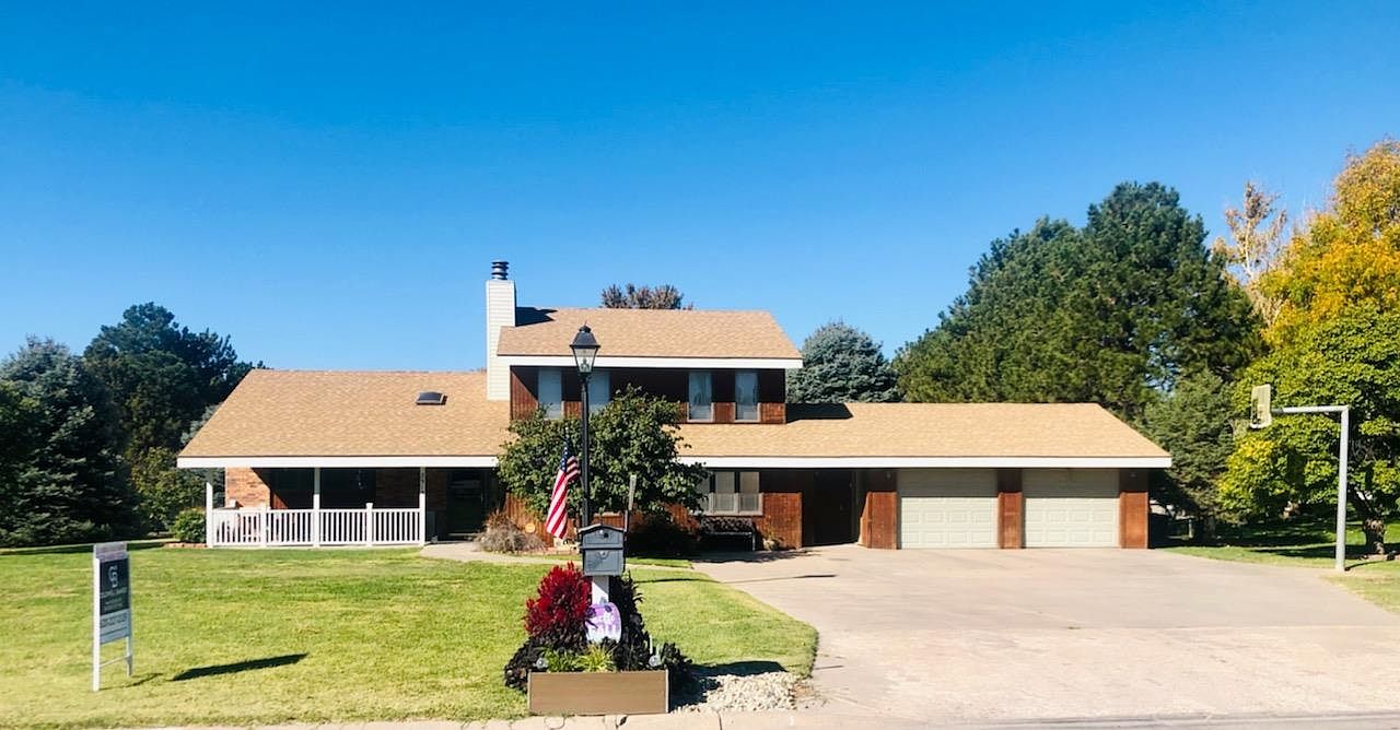 2913 Center Ave, Dodge City, KS 67801 Zillow