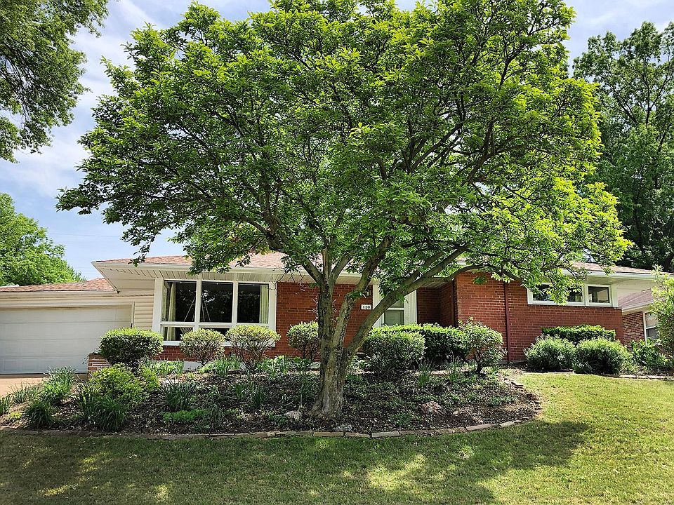1st image of 120 Blackthorn Dr