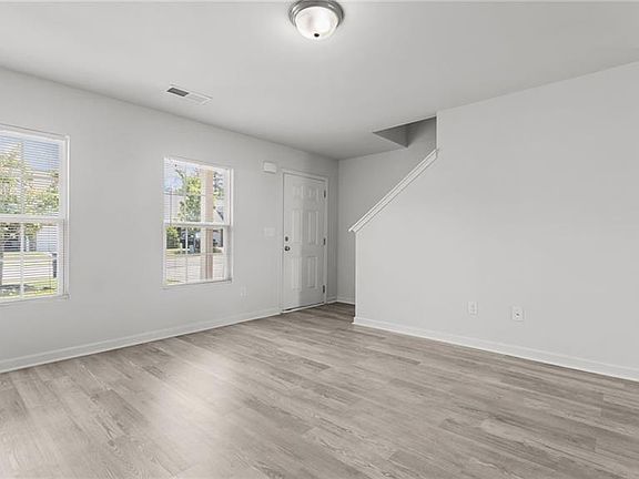5th image of 21 Hawk Spring Dr SW