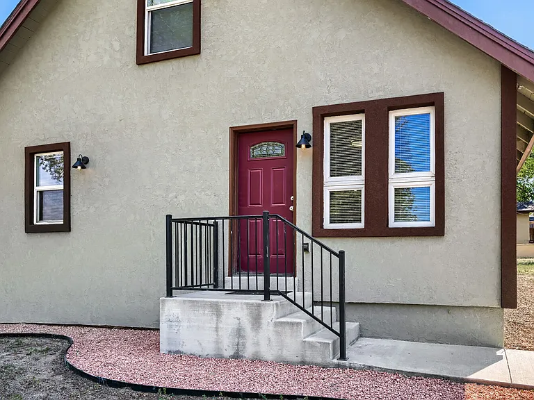 707 S Royer St — Photo 4