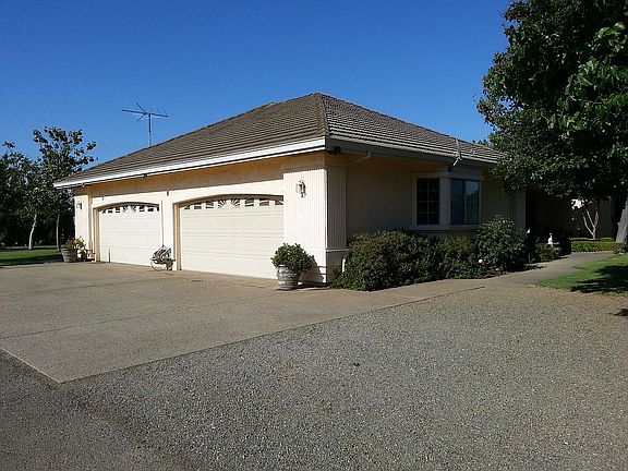 3rd image of 3495 E Collier Rd