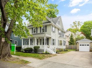 48 Lloyd St, Winchester, MA 01890