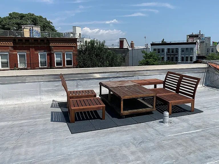 1060 Putnam Ave #3L — Photo 10