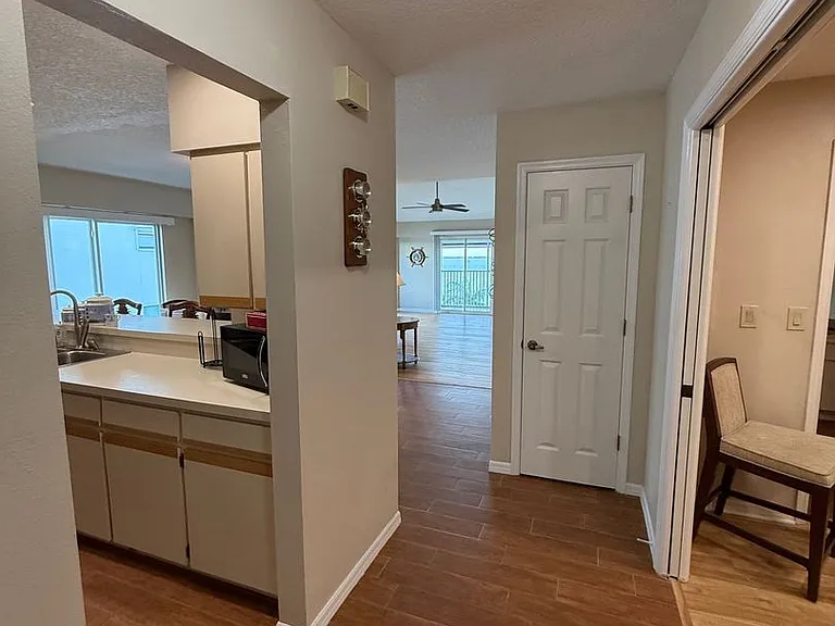 1477 Park Beach Cir #31 — Photo 3