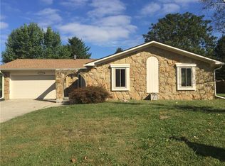 620 Valley Oaks Rd, Greenwood, IN 46143