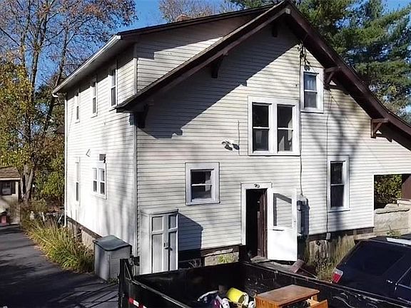 3rd image of 70 Mulford Ave