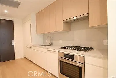 877 Francisco St #521 — Photo 2