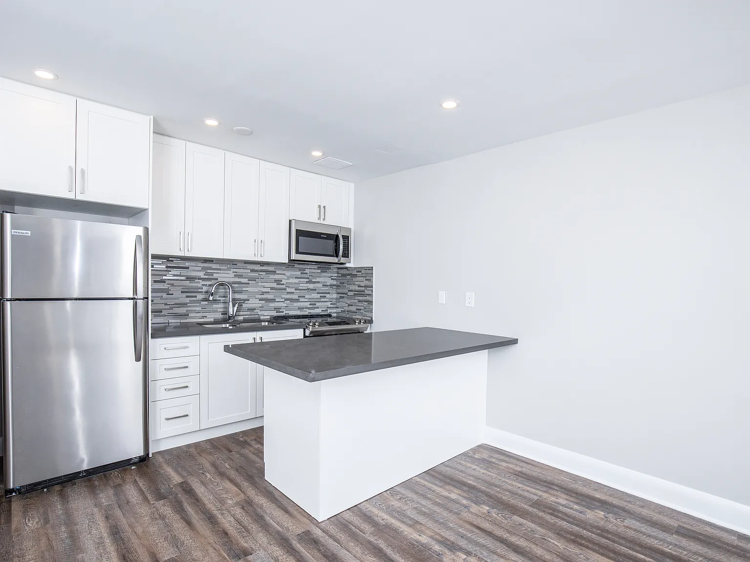 45 Greencrest Circuit — Photo 1