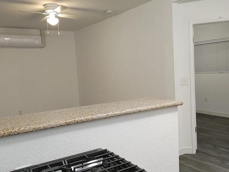746 Park Pl #744 — Photo 3