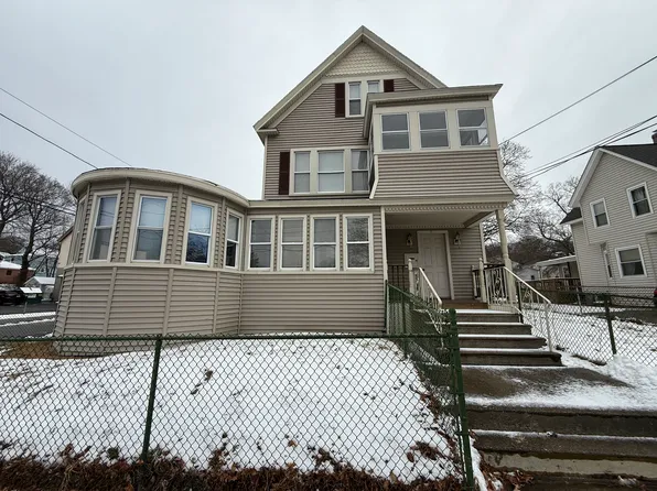 132 Coburn Ave #1, Worcester, MA 01604