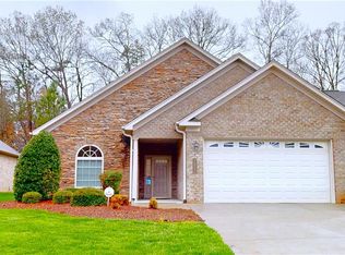 2421 Waterside Dr, Asheboro, NC 27203