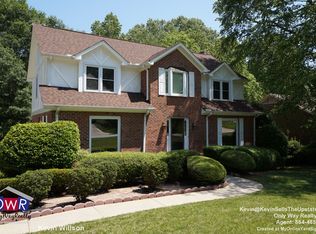 210 W Silverleaf St, Greer, SC 29650