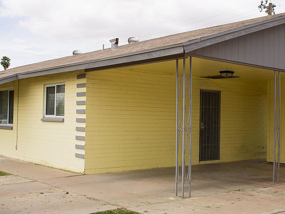 2nd image of 1203 N Palm Ln