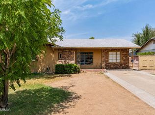 2040 E WHITTON Avenue, Phoenix, AZ 85016