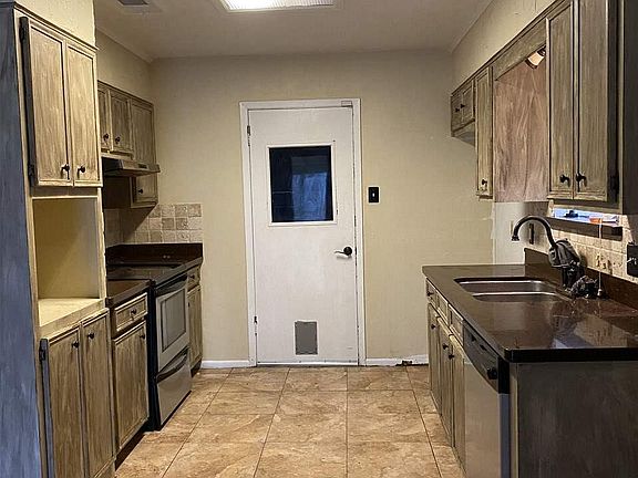 5th image of 5725 Kristin Ln
