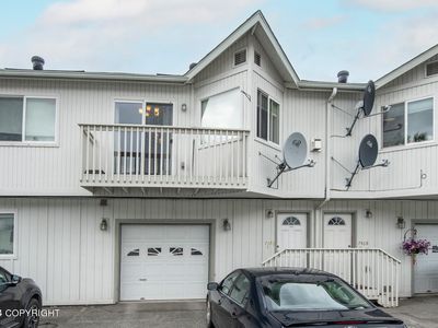 7470 Meadow St #6E, Anchorage, AK, 99507