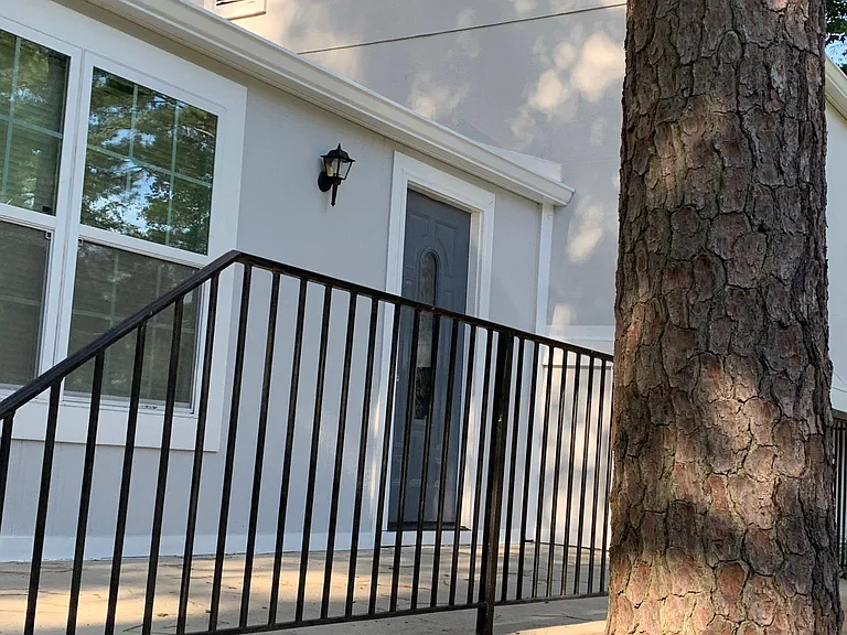 158 Wynnmeade Pkwy — Photo 3