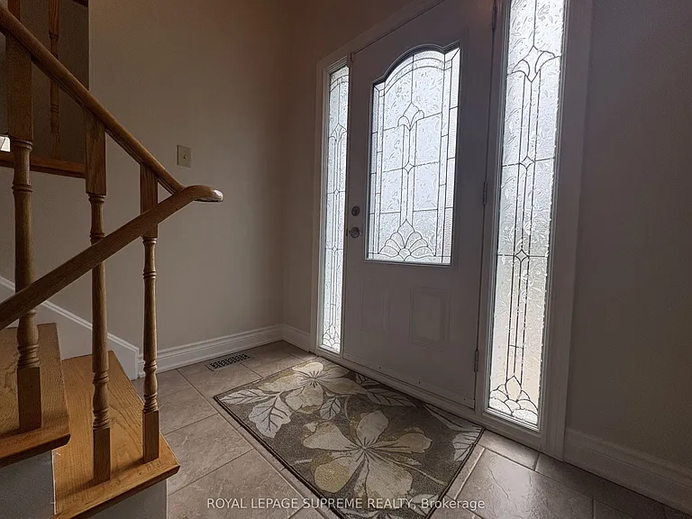 966 Lovingston Cres — Photo 6