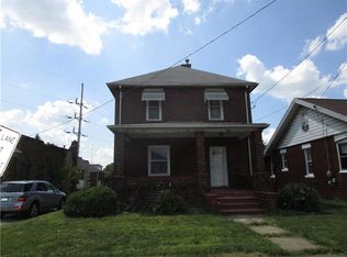 930 Stambaugh Ave, Sharon, PA 16146