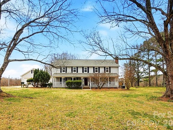 3rd image of 5632 Zion Church Rd