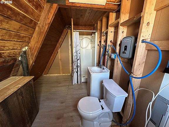 4th image of 120 2nd St