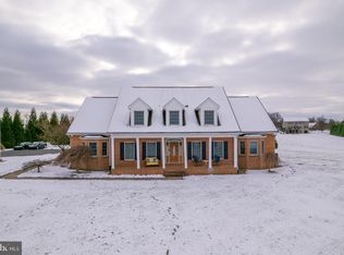 1709 Ragged Edge Rd, Chambersburg, PA 17202