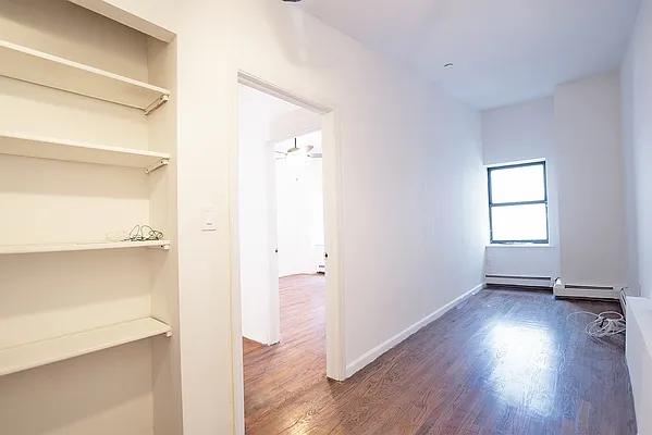 Rented by KNP Realty LLC | media 35